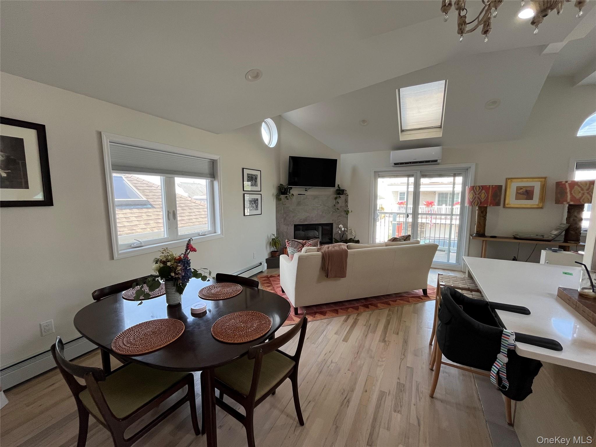 #8 photo, 86 Connecticut Avenue, Long Beach , NY 11561