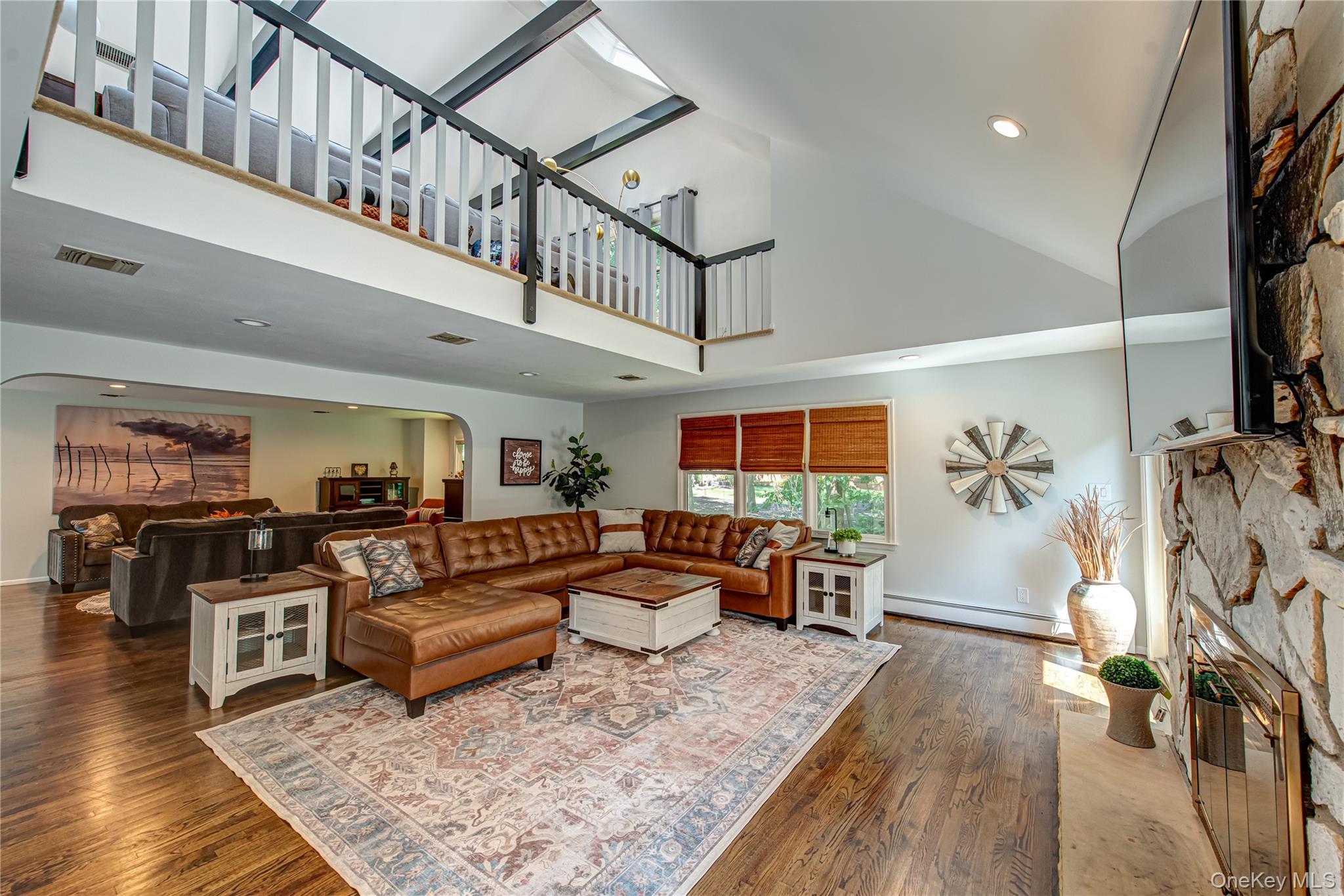 #17 photo, 142 Landing Meadow Road, Smithtown , NY 11787