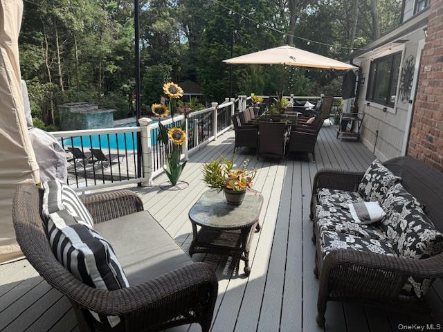 #9 photo, 142 Landing Meadow Road, Smithtown , NY 11787