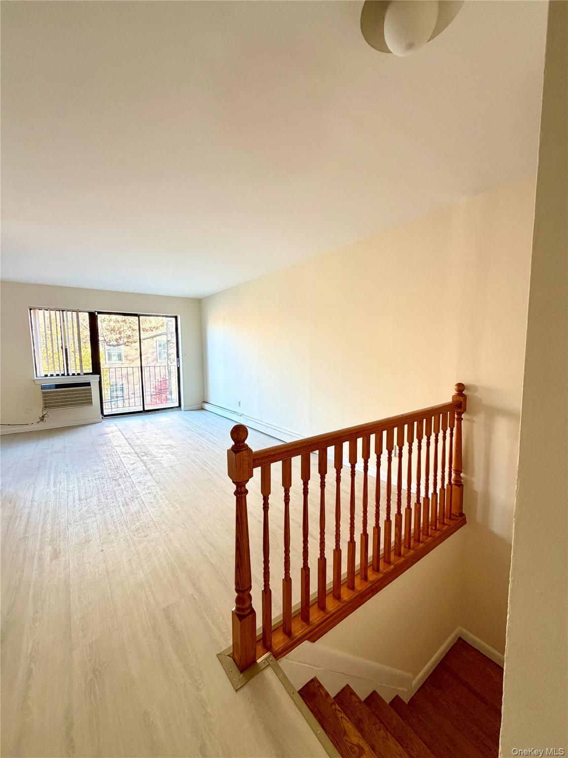 #6 photo, 71-34 163rd Street, Fresh Meadows , NY 11365