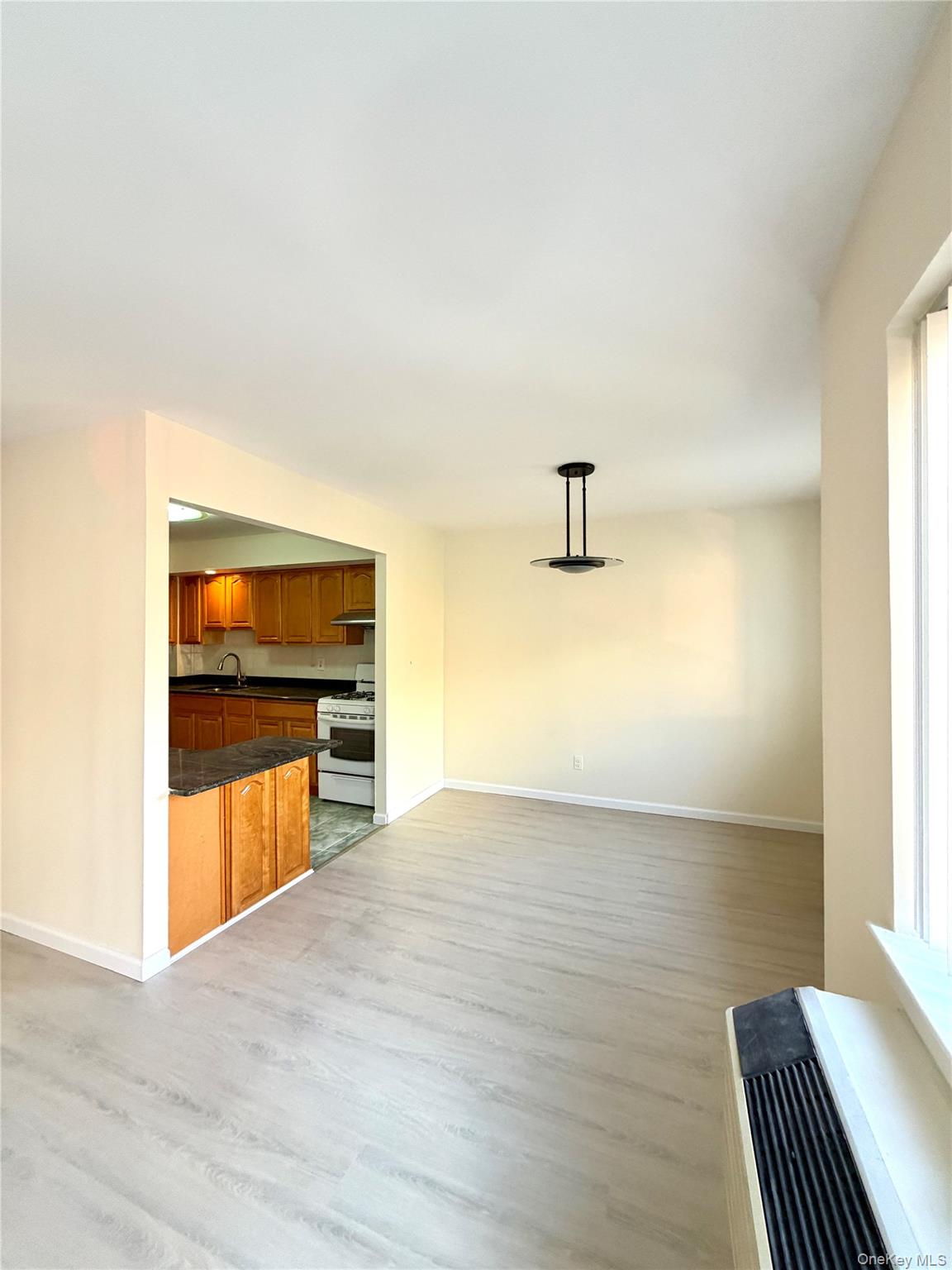 #8 photo, 71-34 163rd Street, Fresh Meadows , NY 11365