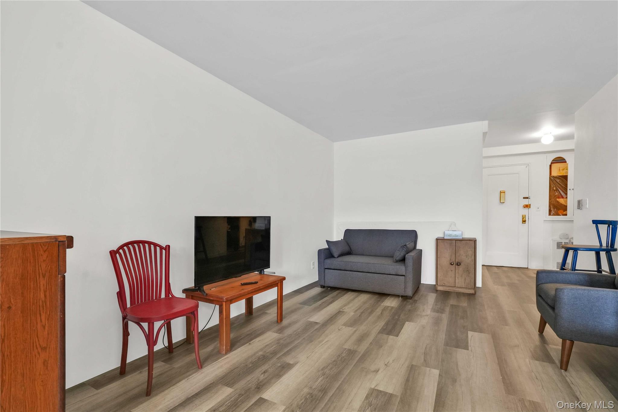 #5 photo, 35-51 85th Street, クイーンズ区 Jackson Heights , NY 11372