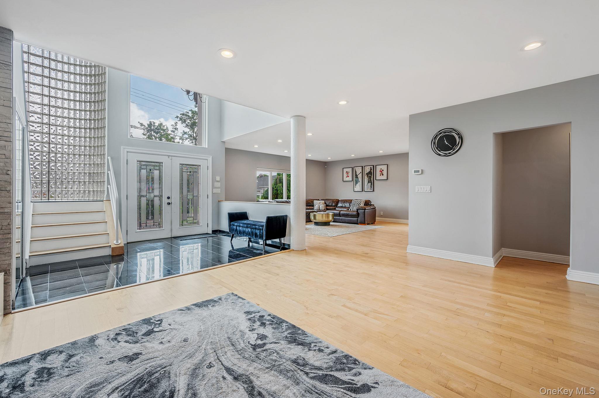 #12 photo, 94 Forest Avenue, Massapequa , NY 11758