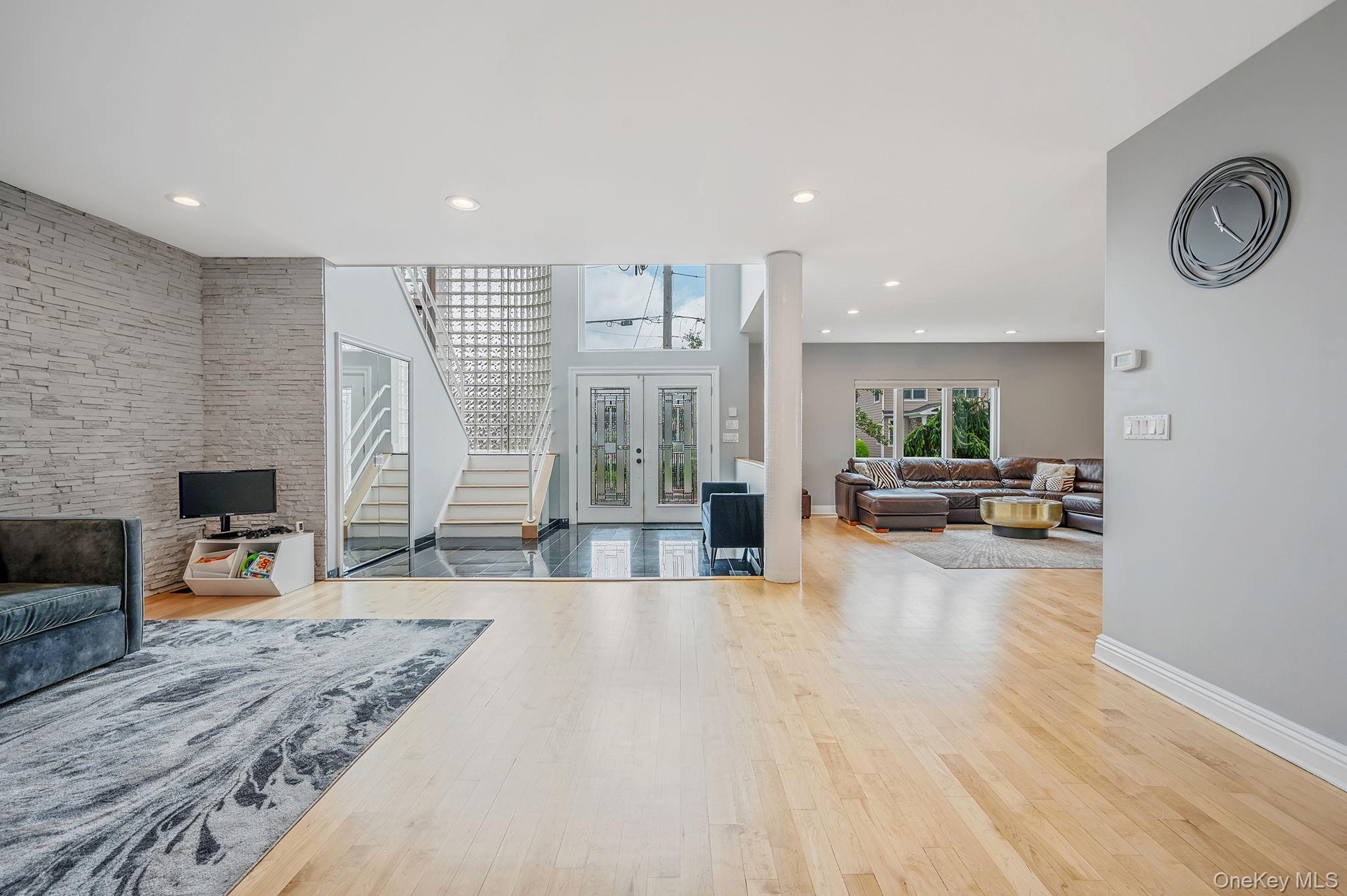 #13 photo, 94 Forest Avenue, Massapequa , NY 11758