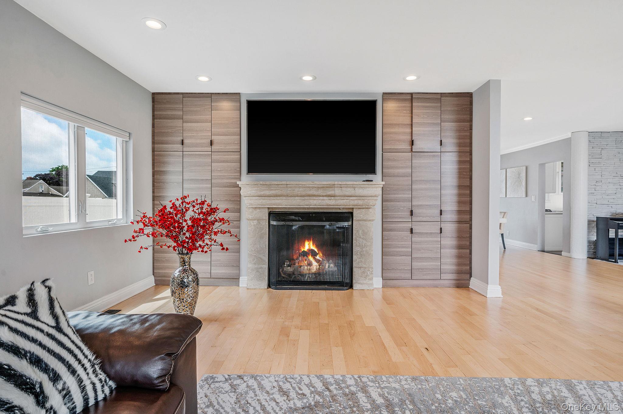 #16 photo, 94 Forest Avenue, Massapequa , NY 11758