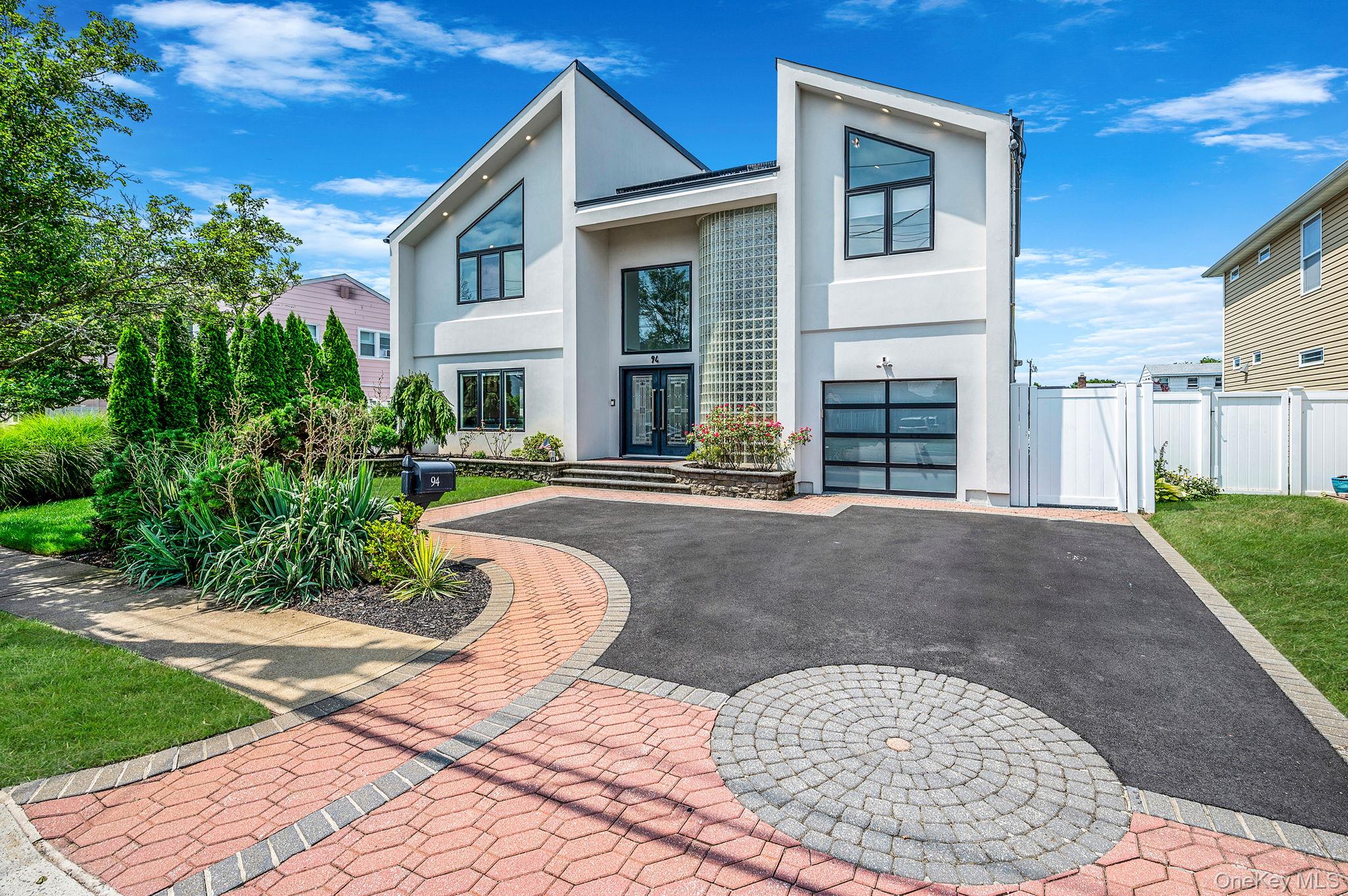 #6 photo, 94 Forest Avenue, Massapequa , NY 11758