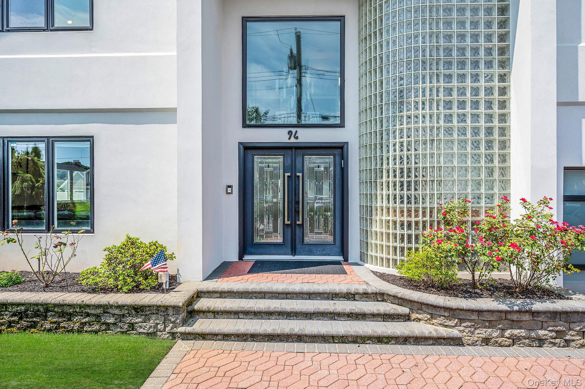 #7 photo, 94 Forest Avenue, Massapequa , NY 11758