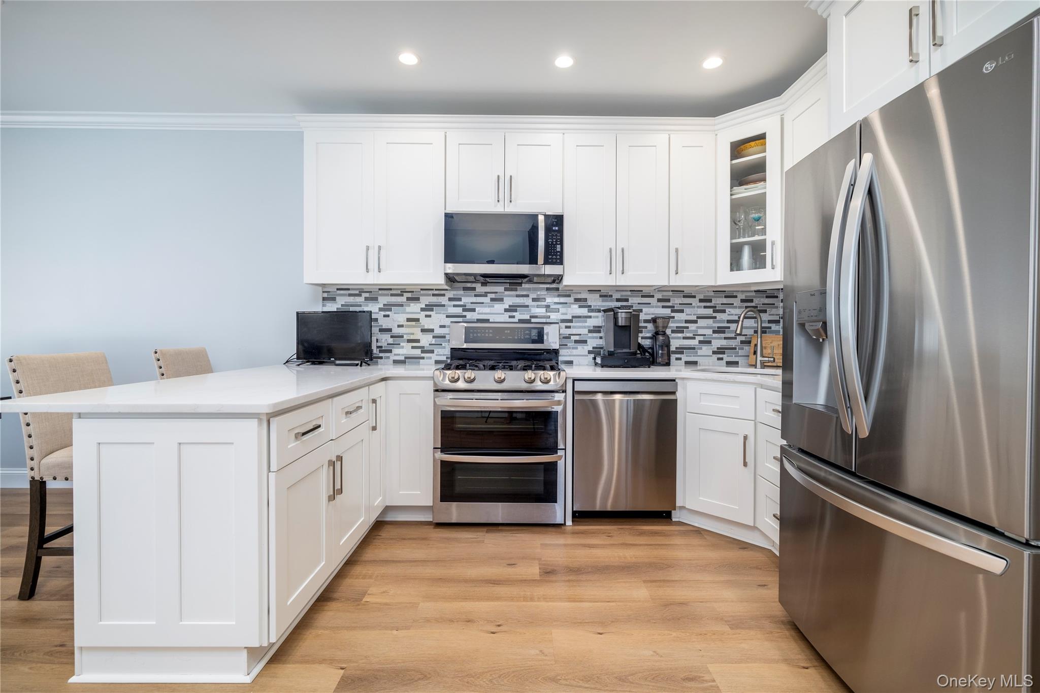 #10 photo, 340 East Pine Street, Long Beach , NY 11561