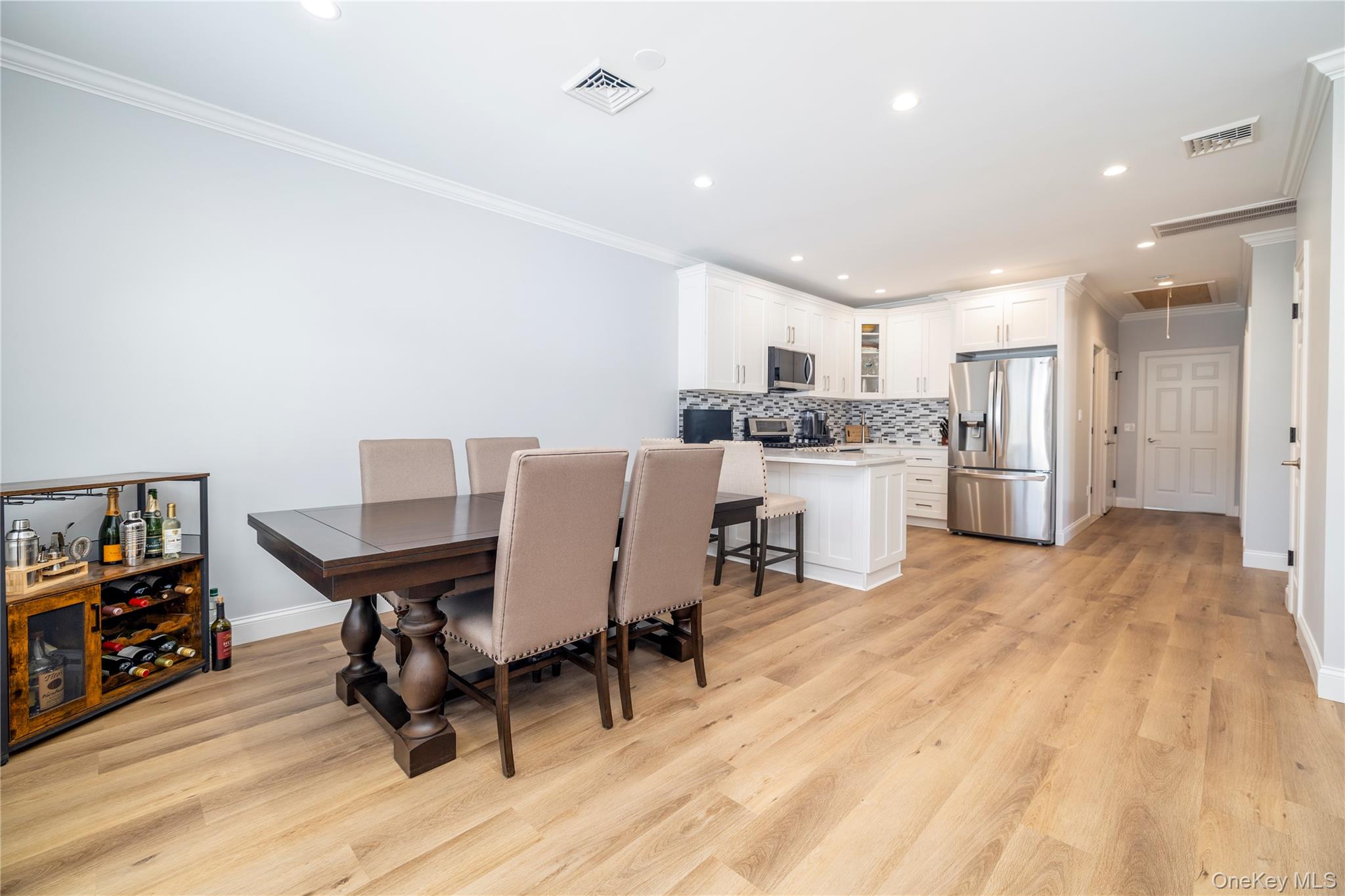 #8 photo, 340 East Pine Street, Long Beach , NY 11561