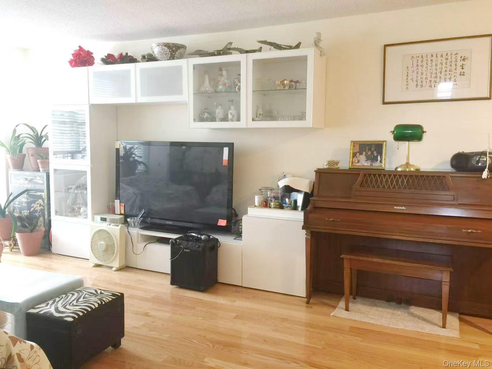 #11 photo, 41-40 Union St, クイーンズ区 Flushing , NY 11353