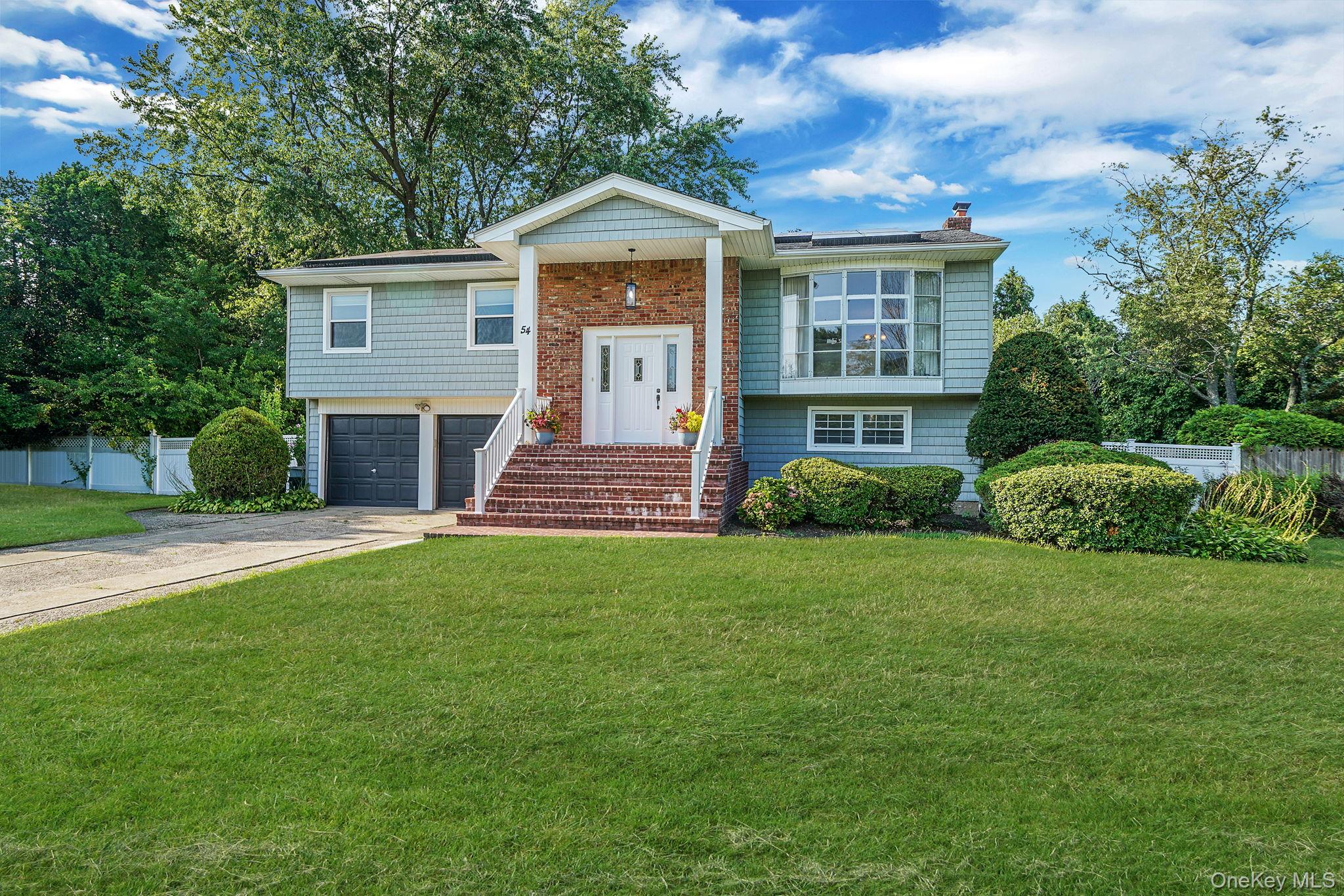 #1 photo, 54 Peppermint Road, 东长岛 康马克 Commack , NY 11725
