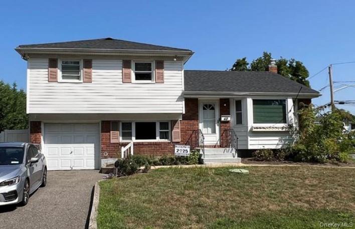 #1 photo, 49 Catalpa Street, North Babylon , NY 11703