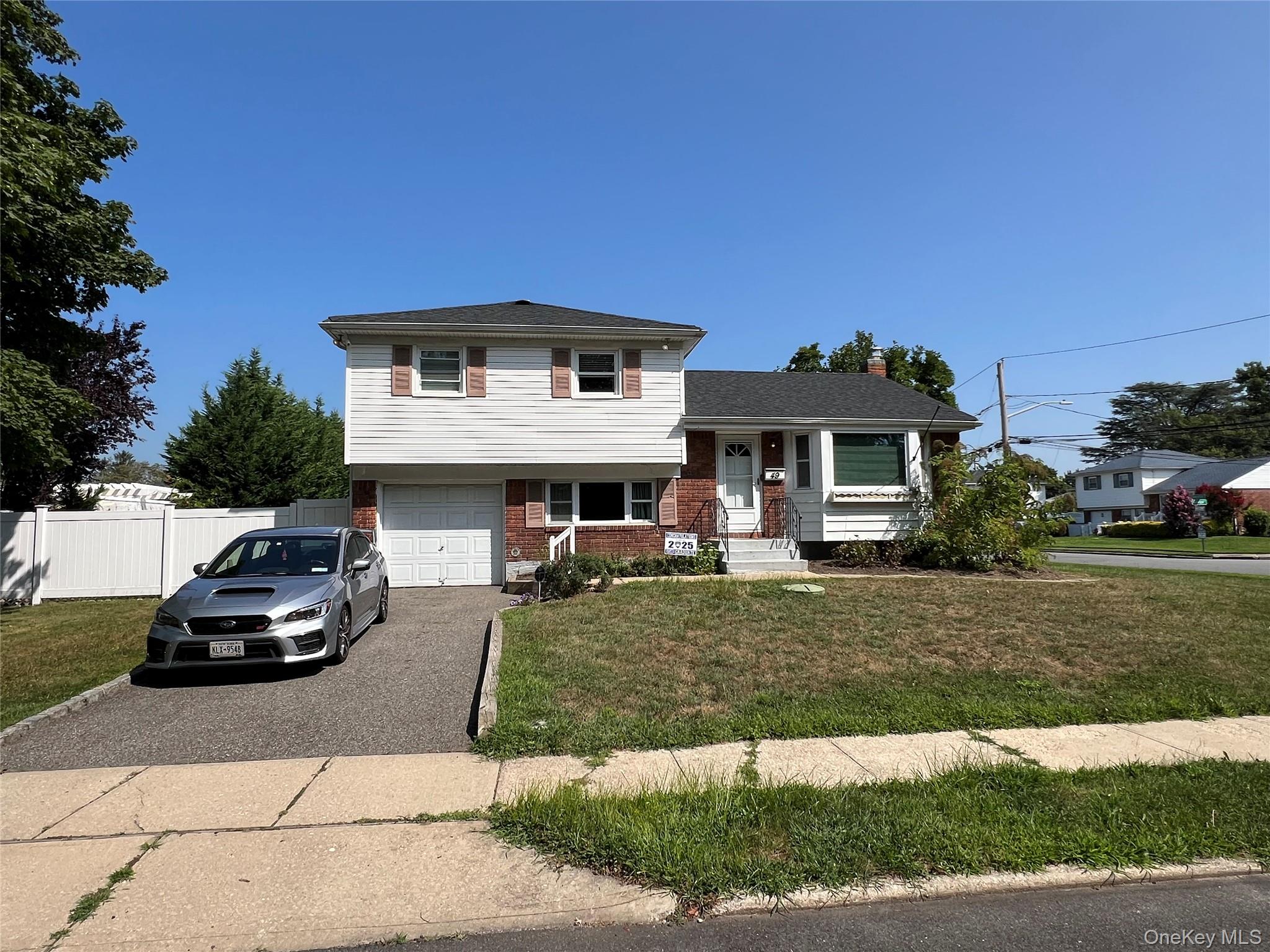 #13 photo, 49 Catalpa Street, North Babylon , NY 11703