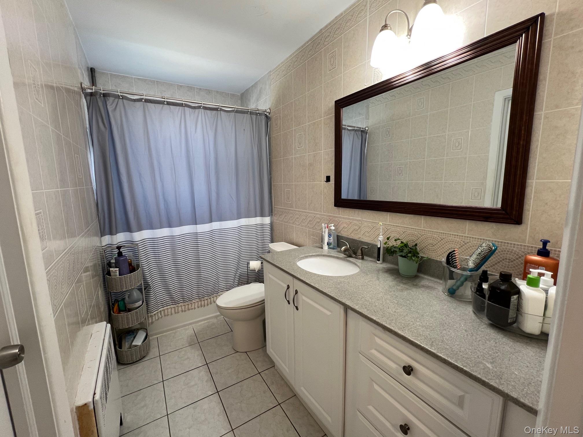 #14 photo, 49 Catalpa Street, North Babylon , NY 11703