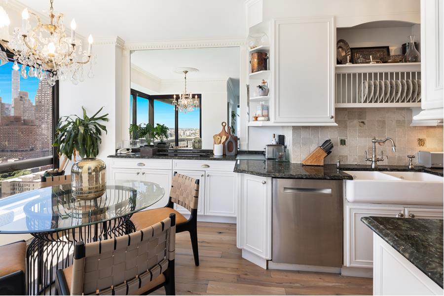 #7 photo, 530 E 76TH Street, マンハッタン Lenox Hill , NY 10021