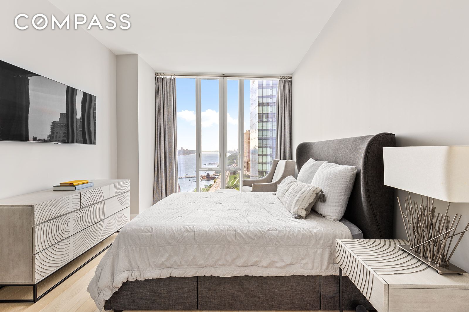 #9 photo, 10 Riverside Boulevard, マンハッタン Upper West Side , NY 10069