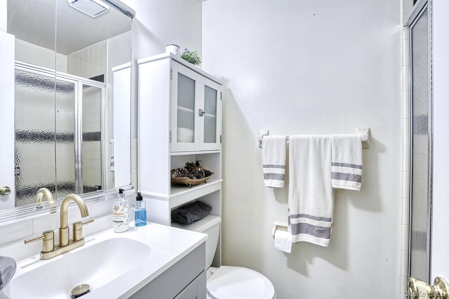 #16 photo, 518 Kennedy Drive, Spring Valley , NY 10977