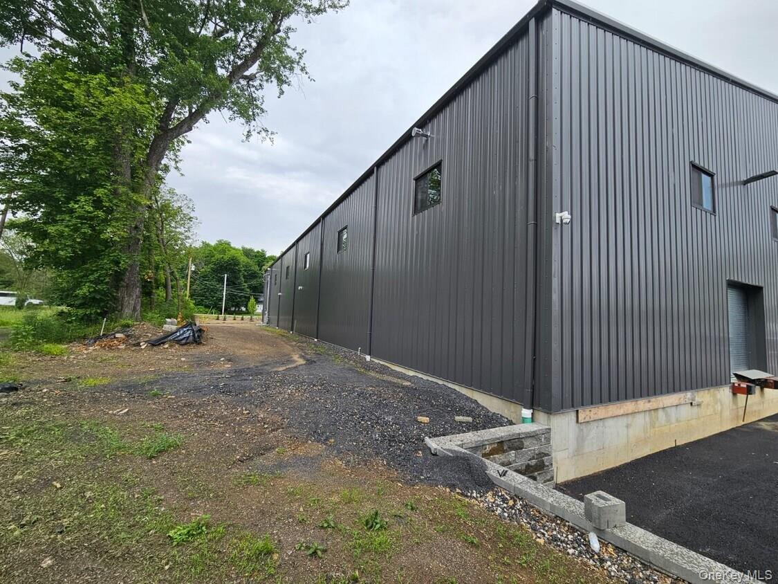 #5 photo, 2445 State Route 208, Walden , NY 12586