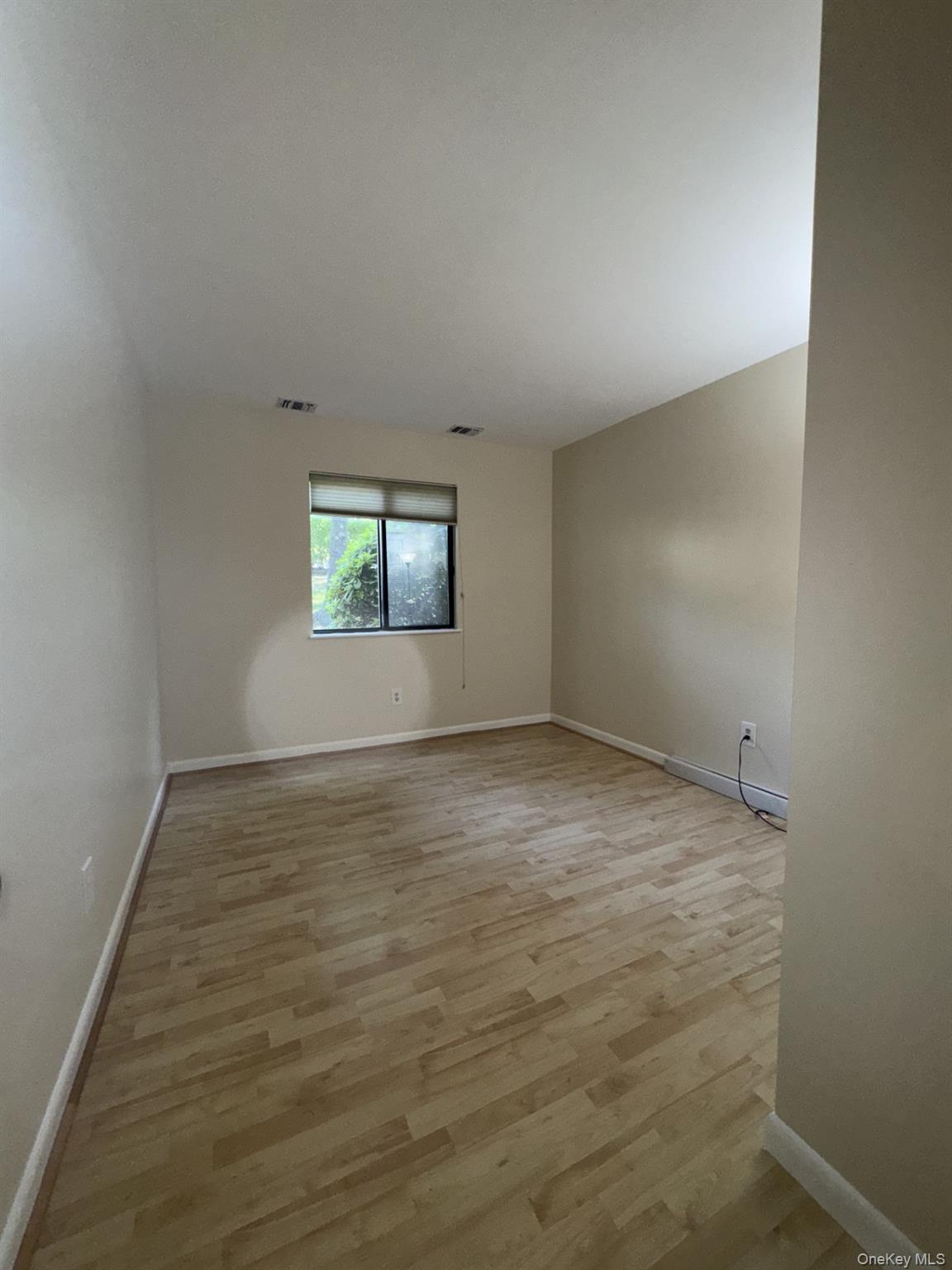 #19 photo, 3303 Pine Cone Court, Poughkeepsie , NY 12603