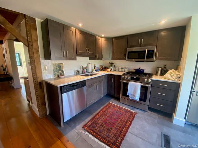 #9 photo, 1640-1642 Bulls Head Road, Stanfordville , NY 12514