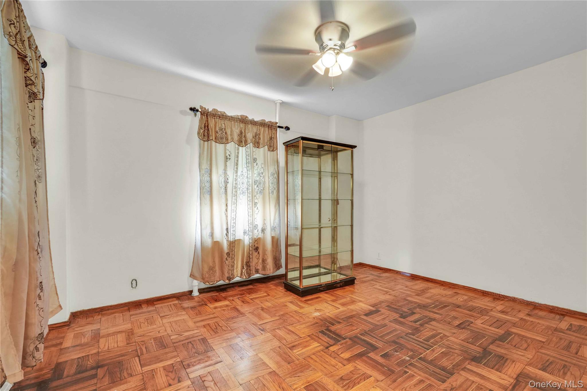 #12 photo, 6 Fordham Hill Oval, ブロンクス区 Bronx , NY 10468