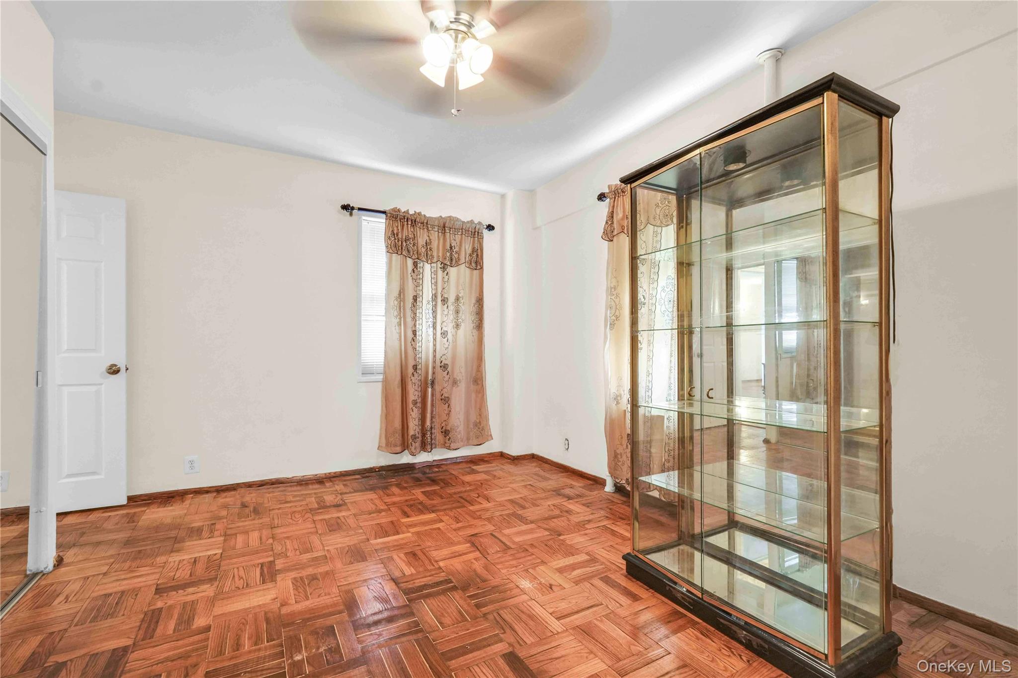 #13 photo, 6 Fordham Hill Oval, ブロンクス区 Bronx , NY 10468