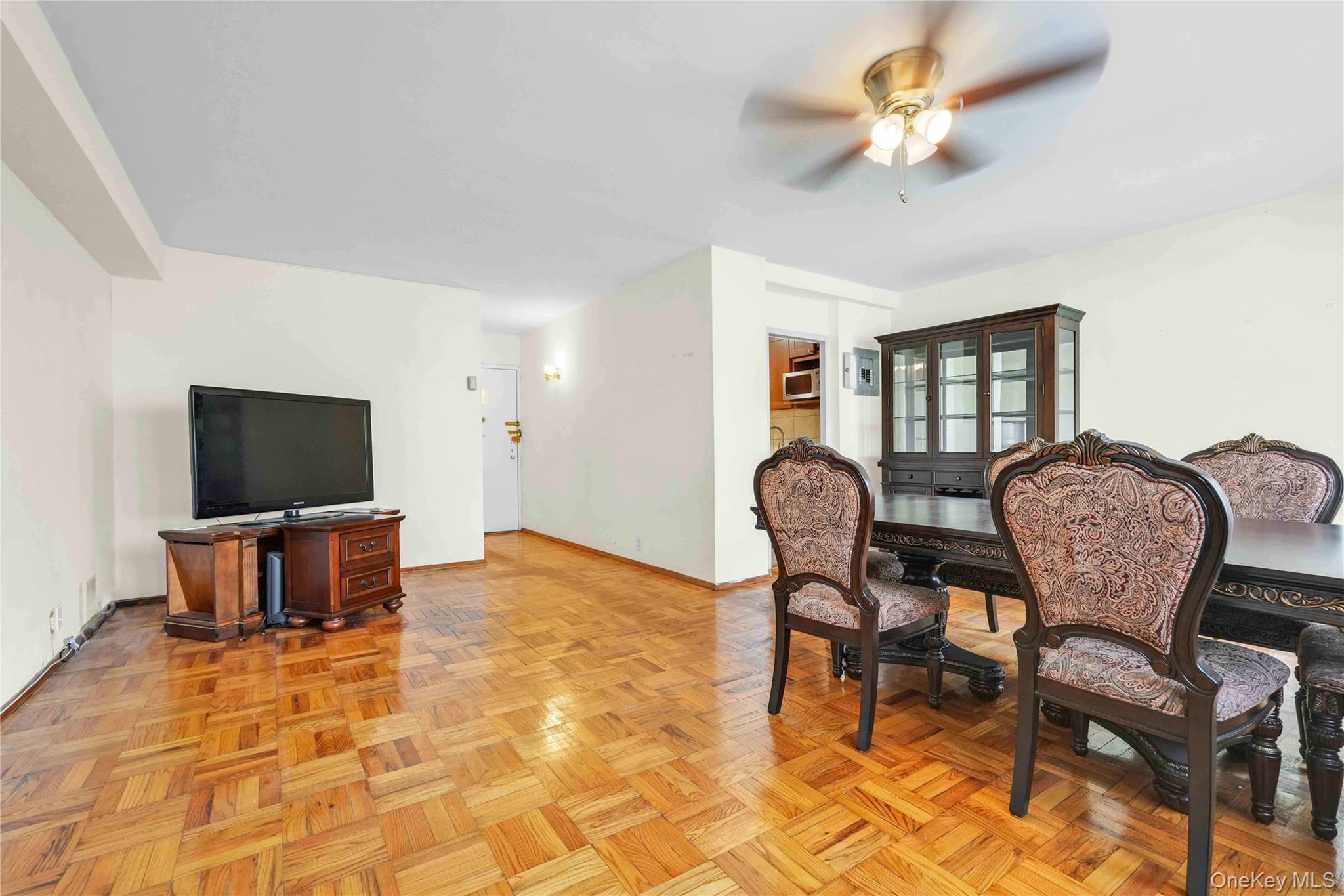 #6 photo, 6 Fordham Hill Oval, ブロンクス区 Bronx , NY 10468