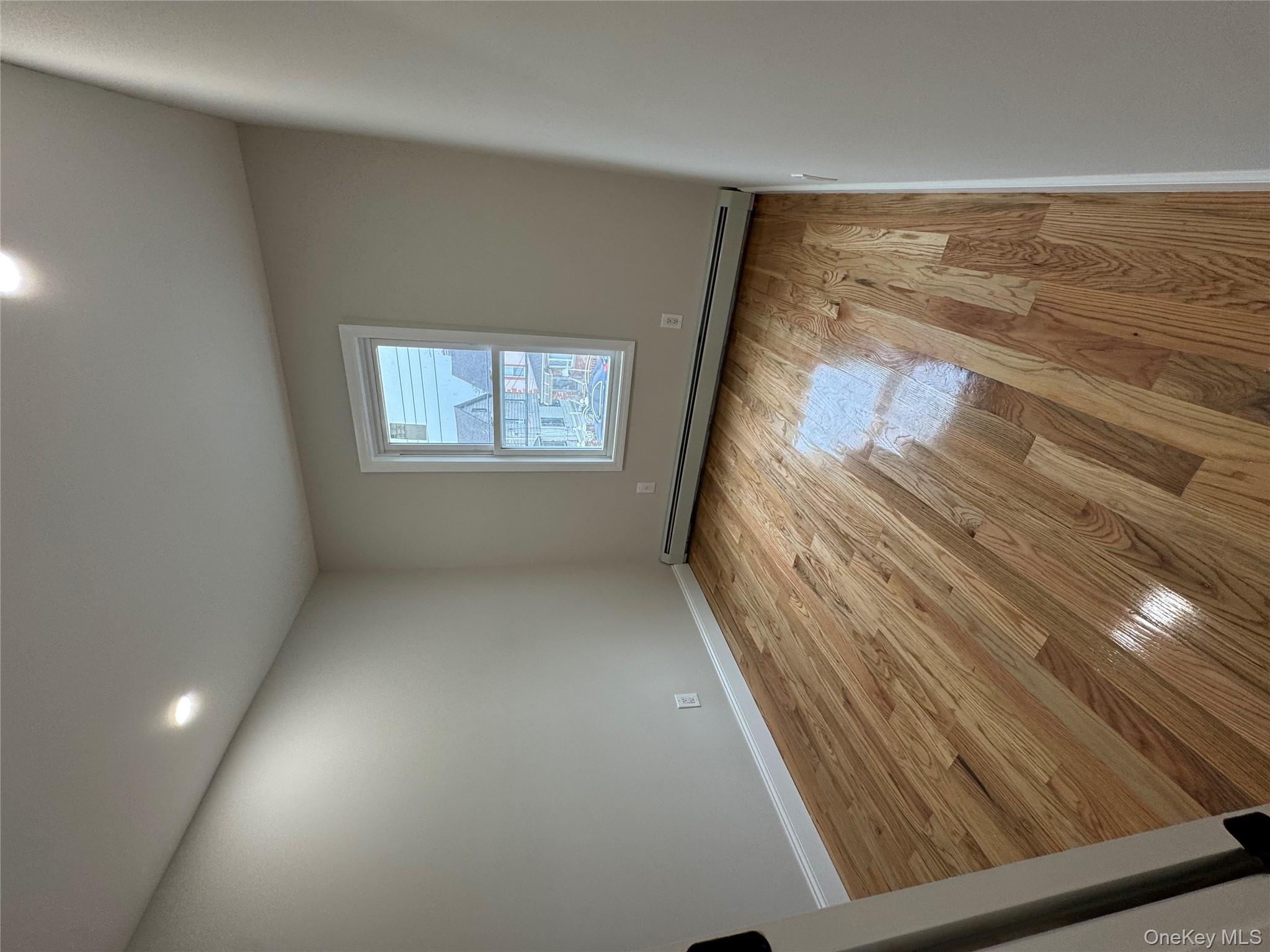 #12 photo, 19445 Murdock Avenue, クイーンズ区 Saint Albans , NY 11412