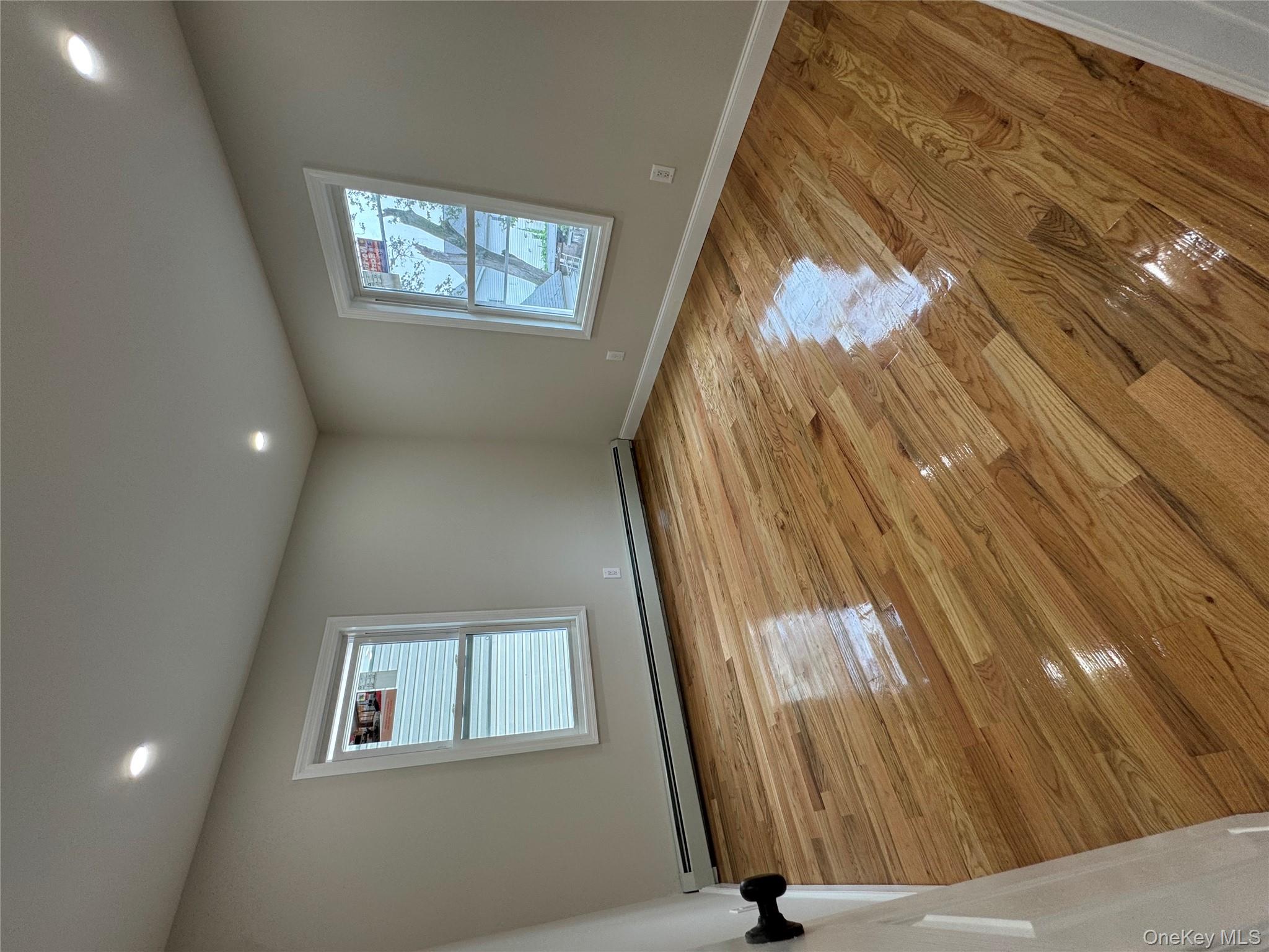 #13 photo, 19445 Murdock Avenue, クイーンズ区 Saint Albans , NY 11412