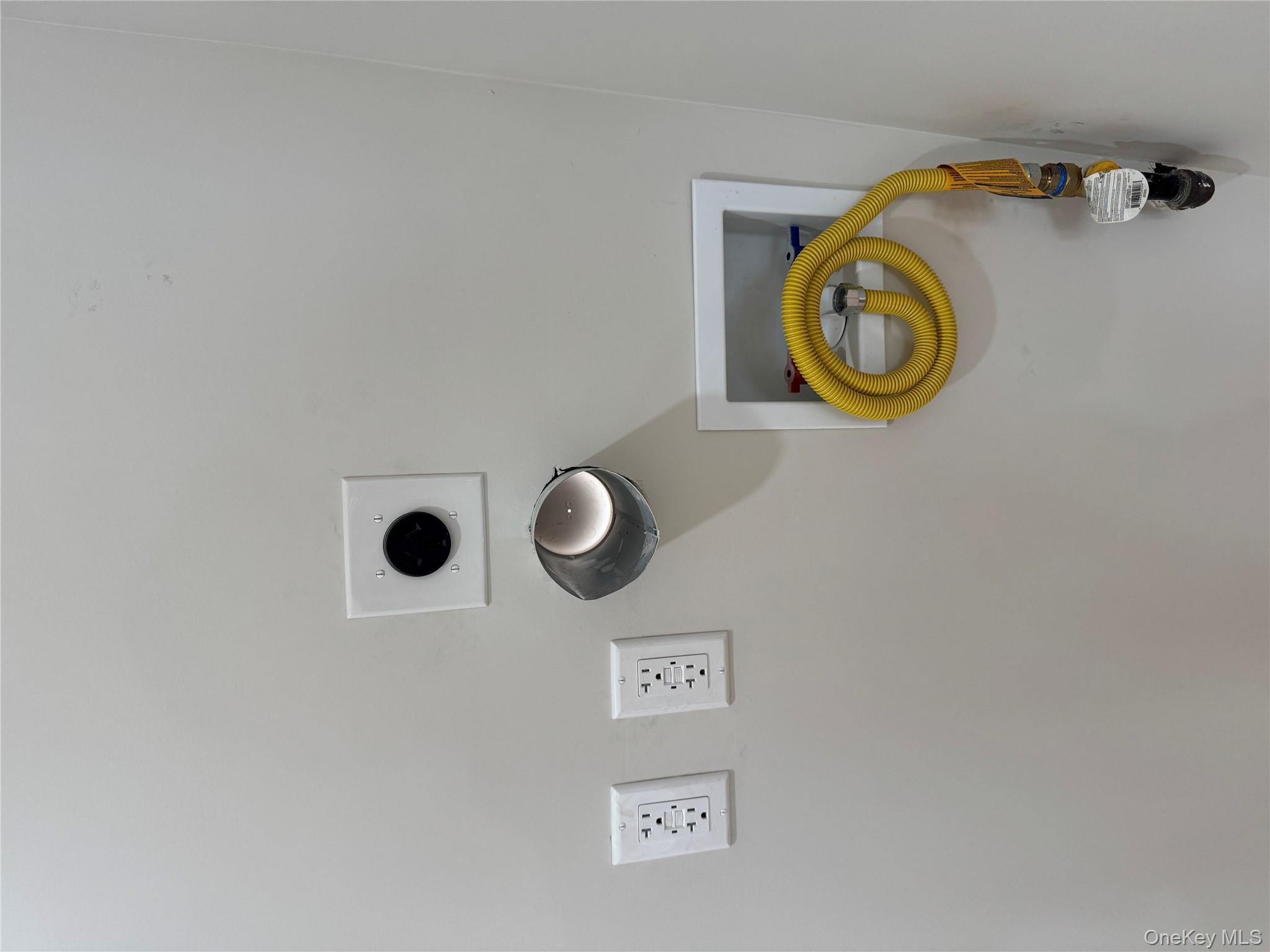 #19 photo, 19445 Murdock Avenue, クイーンズ区 Saint Albans , NY 11412