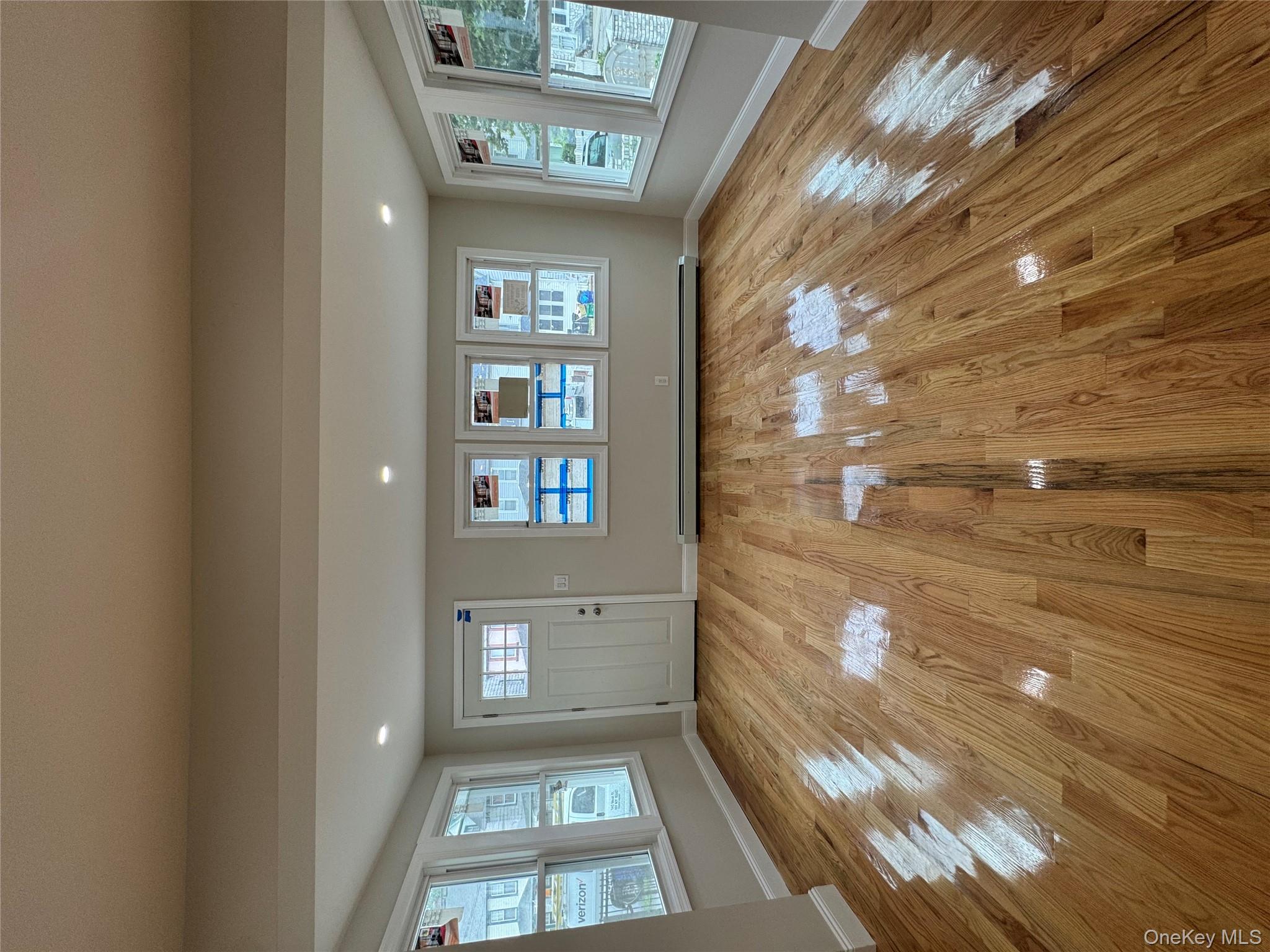 #3 photo, 19445 Murdock Avenue, クイーンズ区 Saint Albans , NY 11412