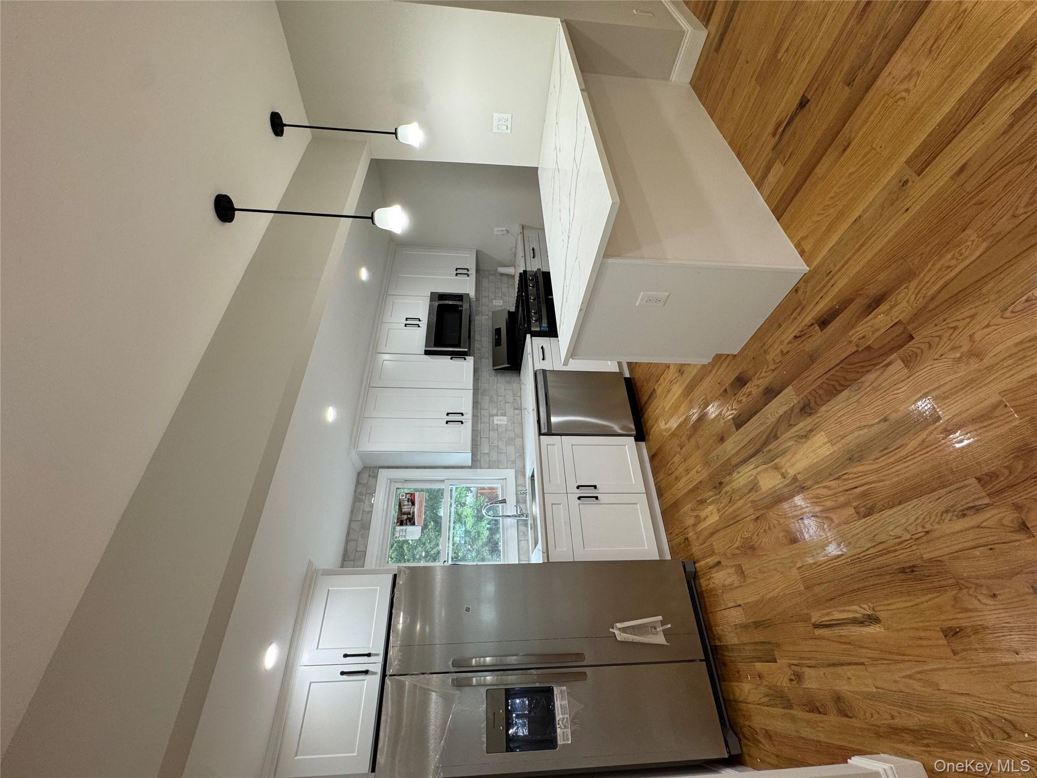 #6 photo, 19445 Murdock Avenue, クイーンズ区 Saint Albans , NY 11412