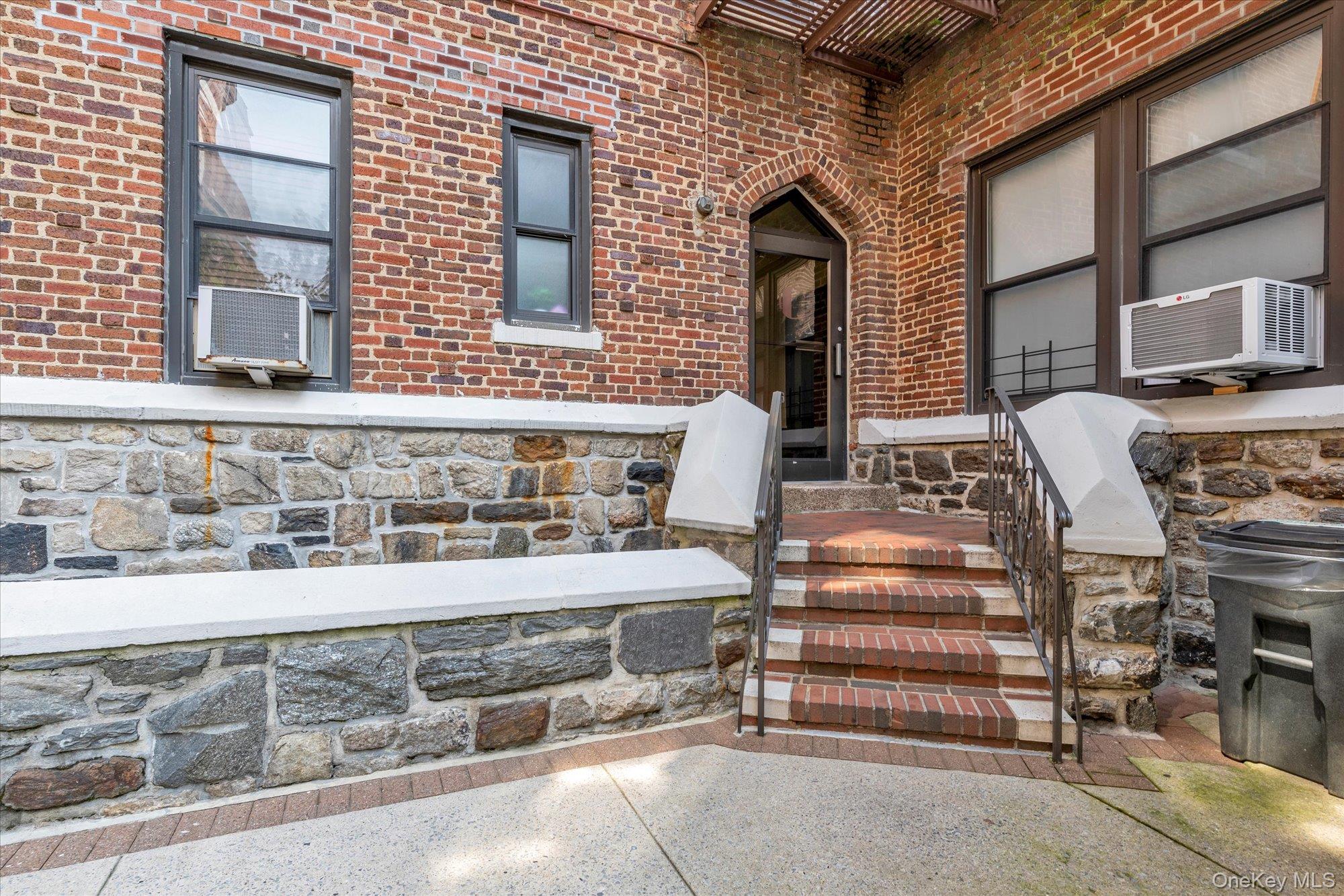 #15 photo, 160-15 Powells Cove Boulevard, クイーンズ区 Beechhurst , NY 11357