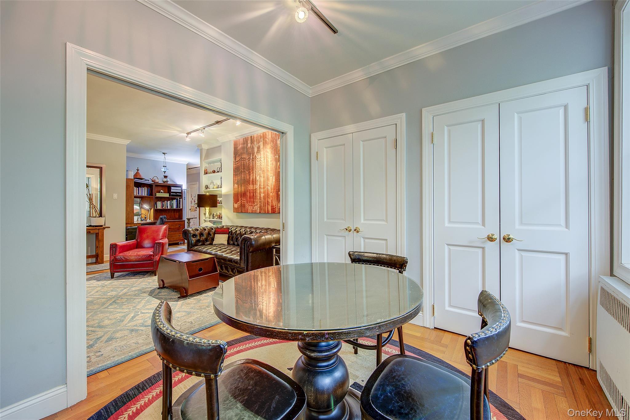 #19 photo, 117-01 Park Lane South, クイーンズ区 Kew Gardens , NY 11415