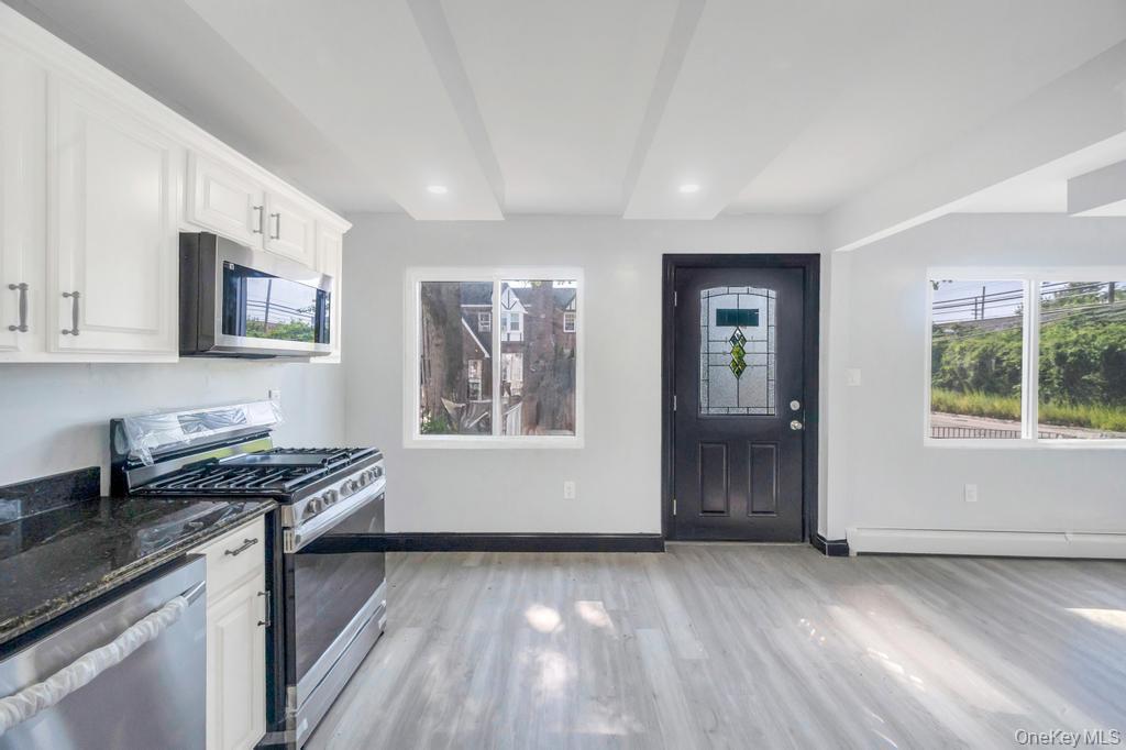 #13 photo, 99-03 207th Street, 皇后区 Queens Village , NY 11429