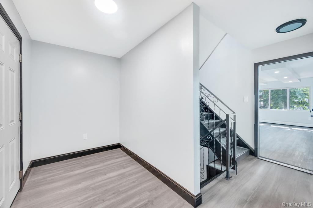 #17 photo, 99-03 207th Street, 皇后区 Queens Village , NY 11429