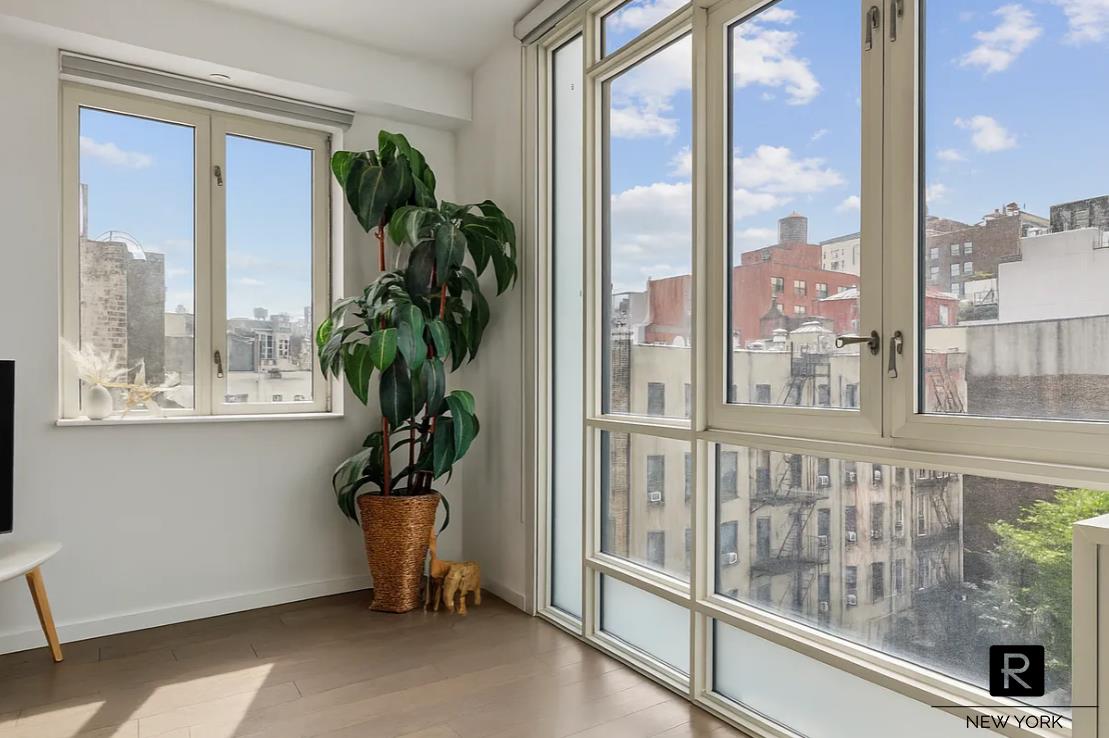 #8 photo, 385 1st Avenue, マンハッタン Gramercy Park , NY 10010