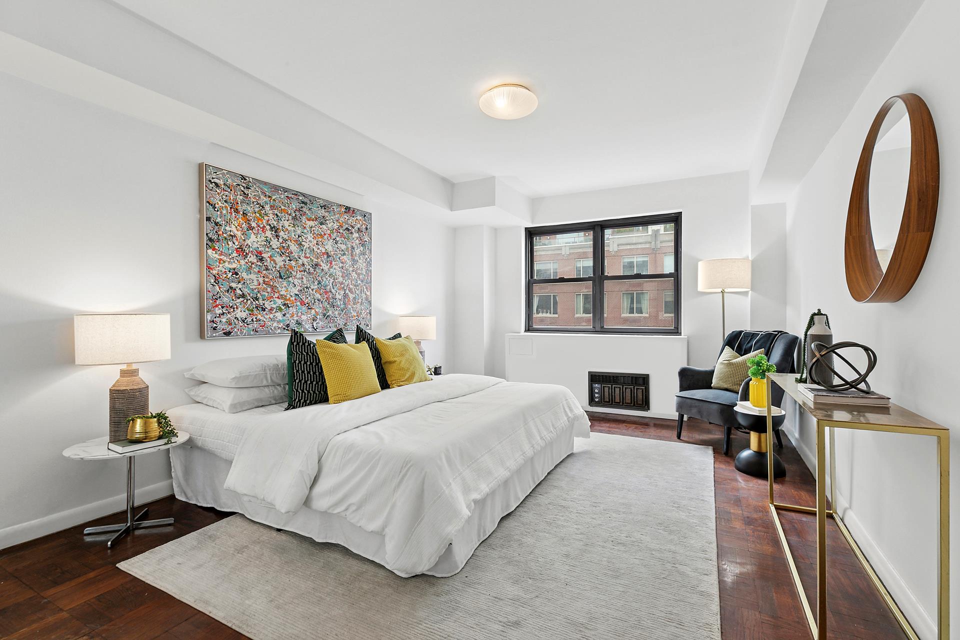 #5 photo, 305 E 72ND Street, マンハッタン Lenox Hill , NY 10021