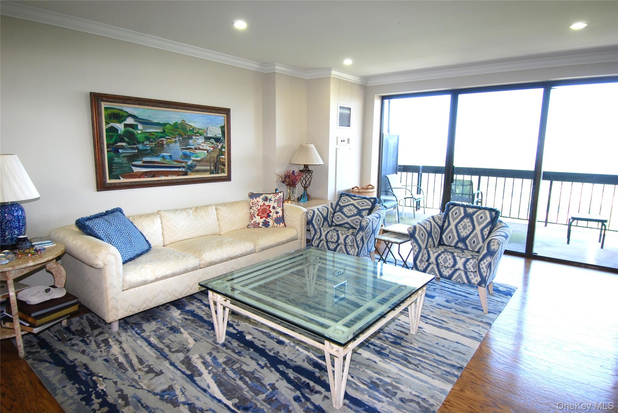 #4 photo, 27010 Grand Central Parkway, クイーンズ区 Floral Park , NY 11005