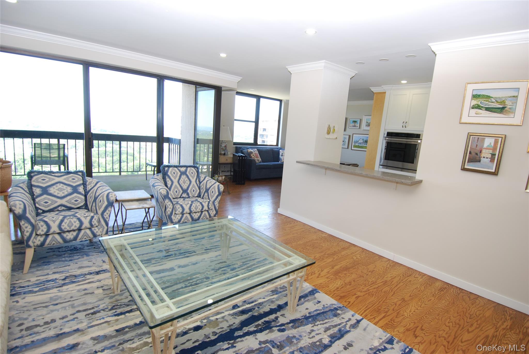 #7 photo, 27010 Grand Central Parkway, クイーンズ区 Floral Park , NY 11005