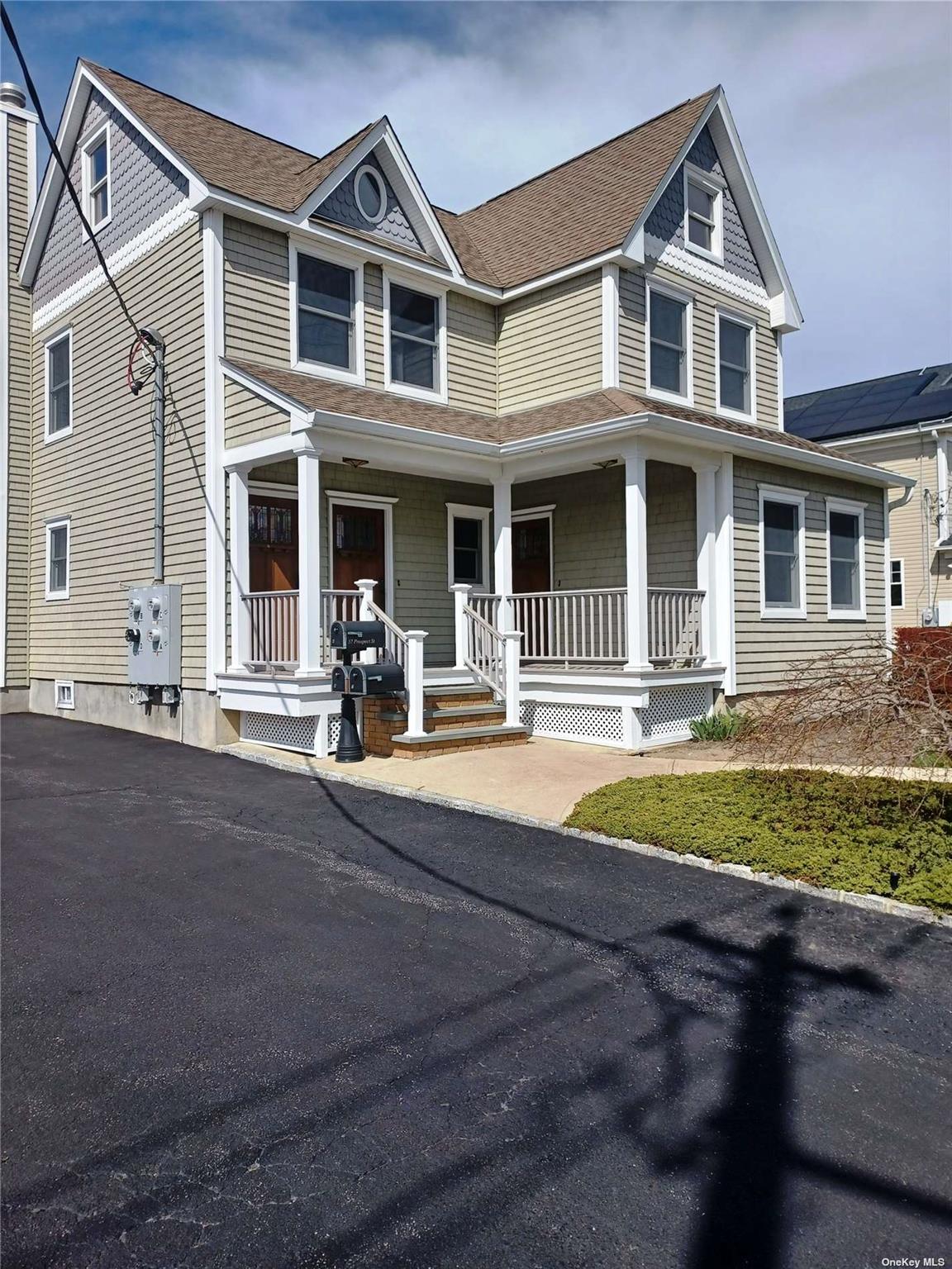 #1 photo, 57 Prospect Street, מחוז סאפוק Babylon , NY 11702