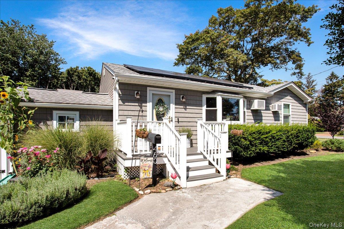 #1 photo, 460 Maple Avenue, Patchogue , NY 11772