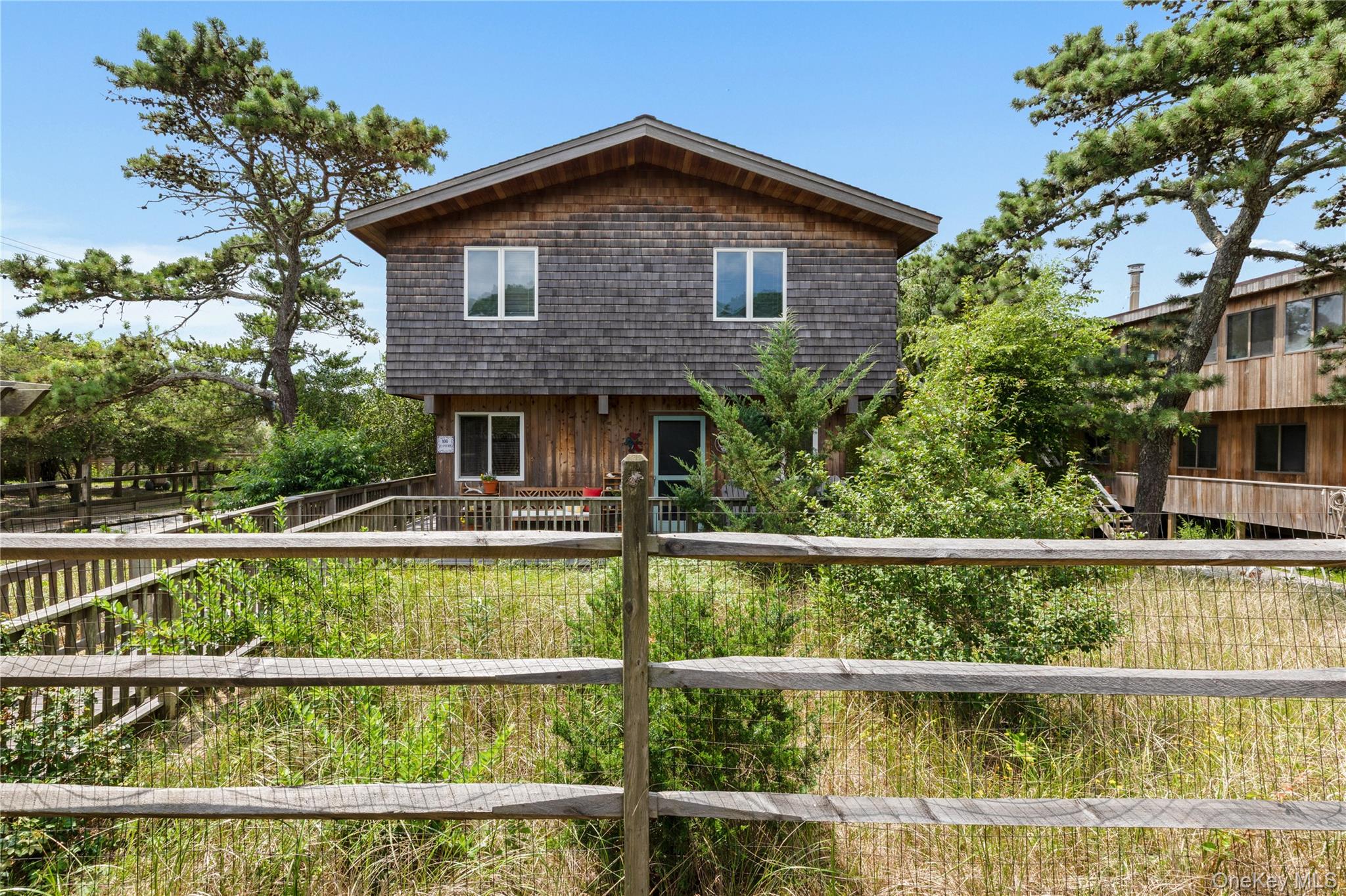 #1 photo, 100 Clipper, Corneille Estates , NY 11770