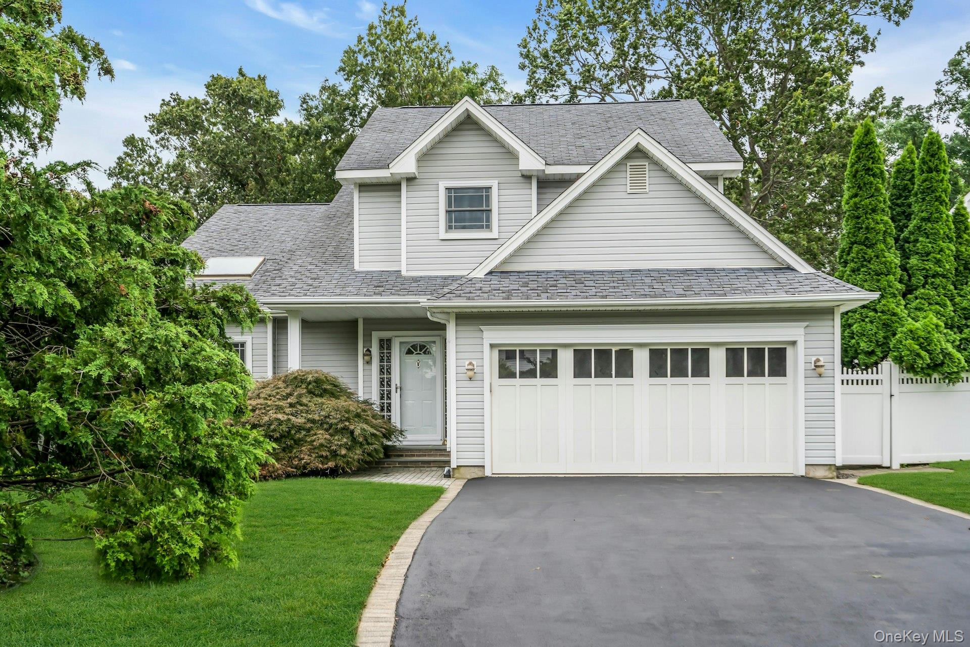 #1 photo, 7 Silver Pond Circle, Commack , NY 11725