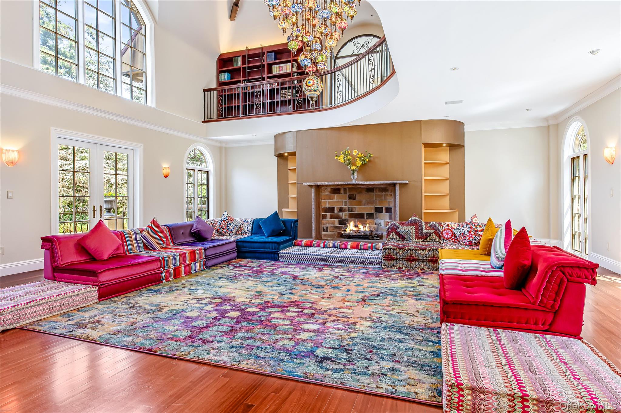 #8 photo, 12 Sloanes Court, Sands Point , NY 11050