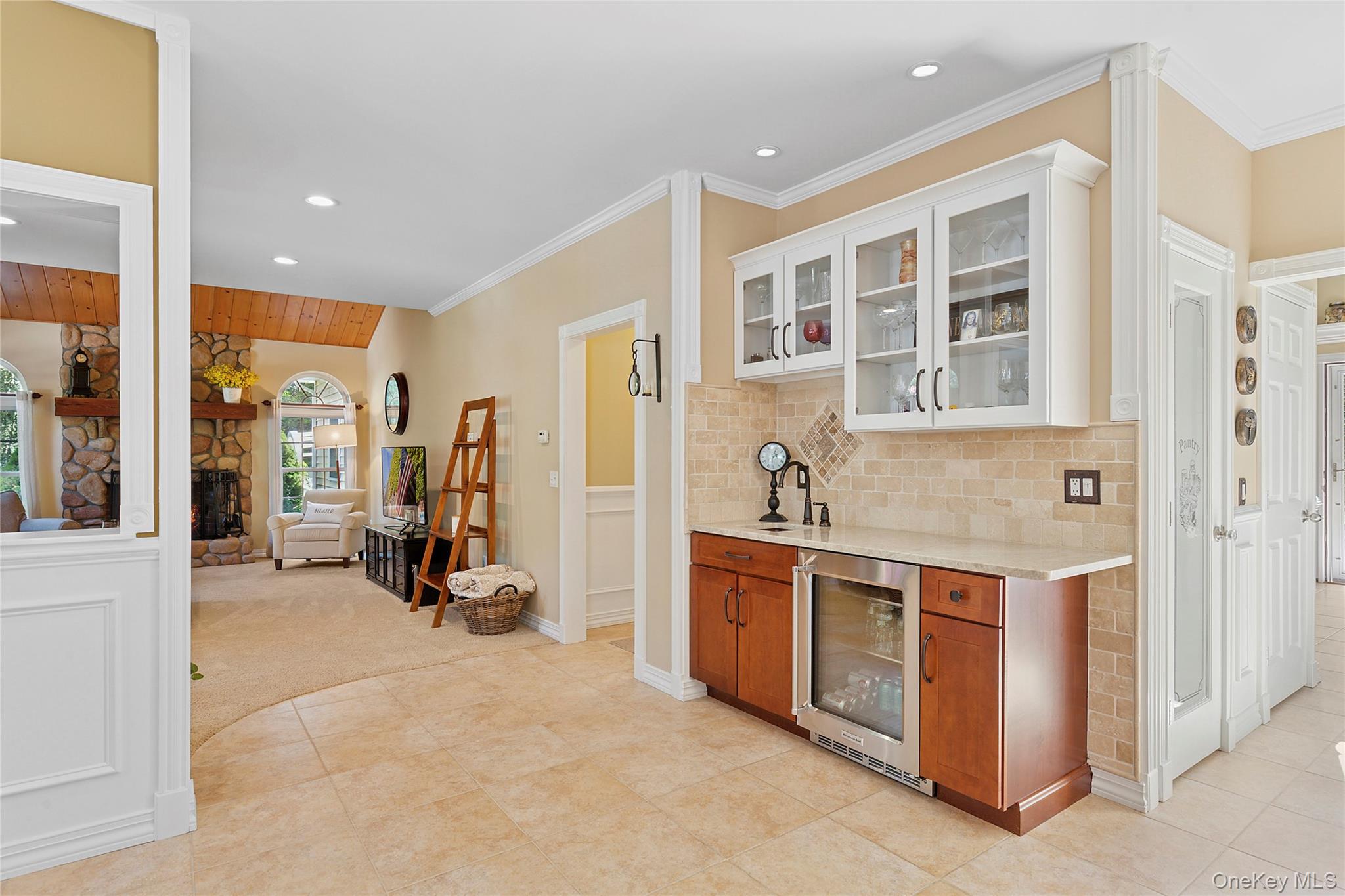 #11 photo, 3 Steven Path, 롱 아일랜드 Center Moriches , NY 11934