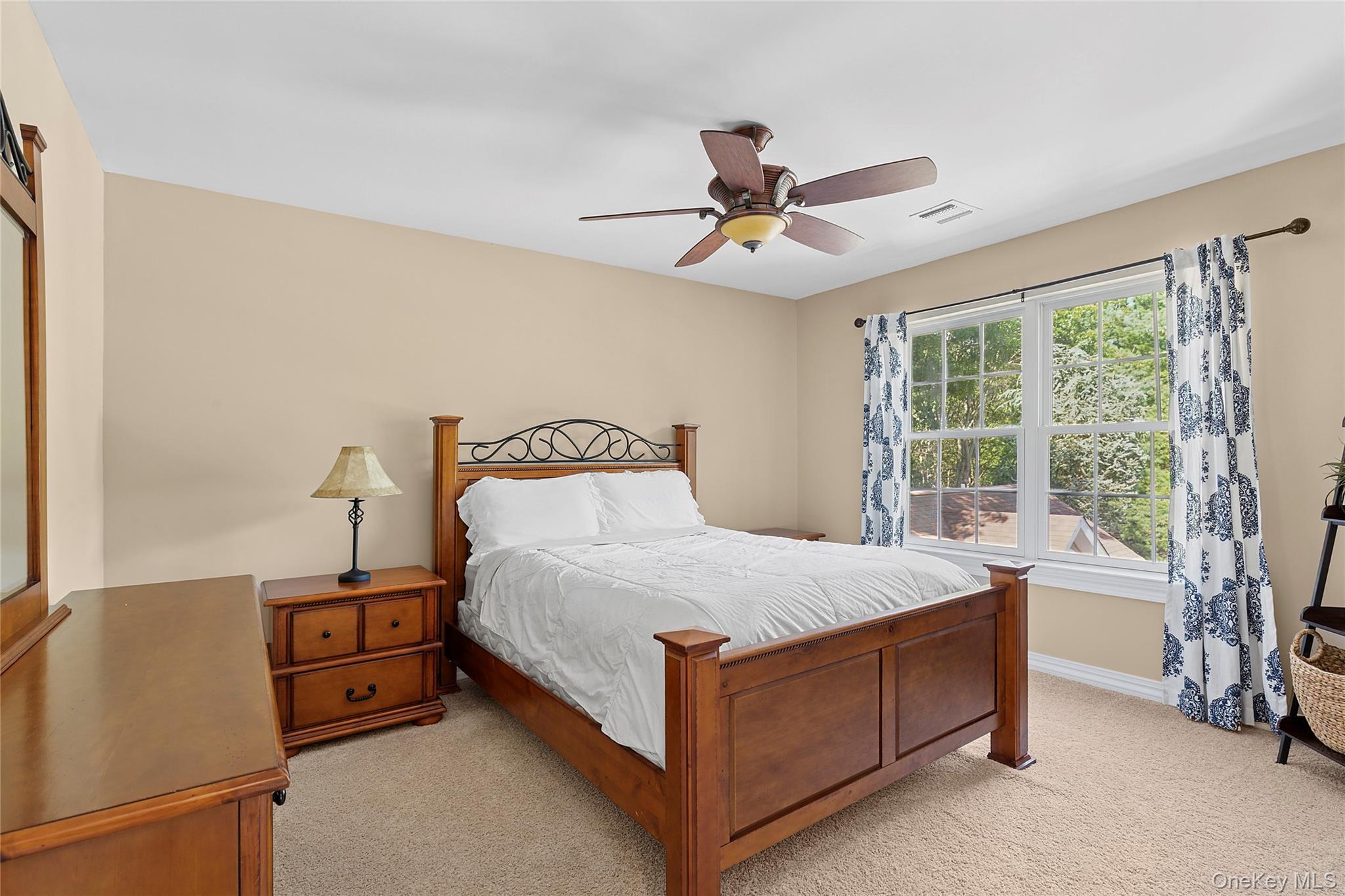 #19 photo, 3 Steven Path, 롱 아일랜드 Center Moriches , NY 11934