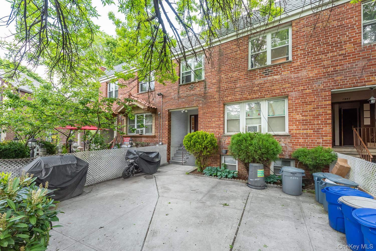 #2 photo, 1949A 80th Street, クイーンズ区 East Elmhurst , NY 11370