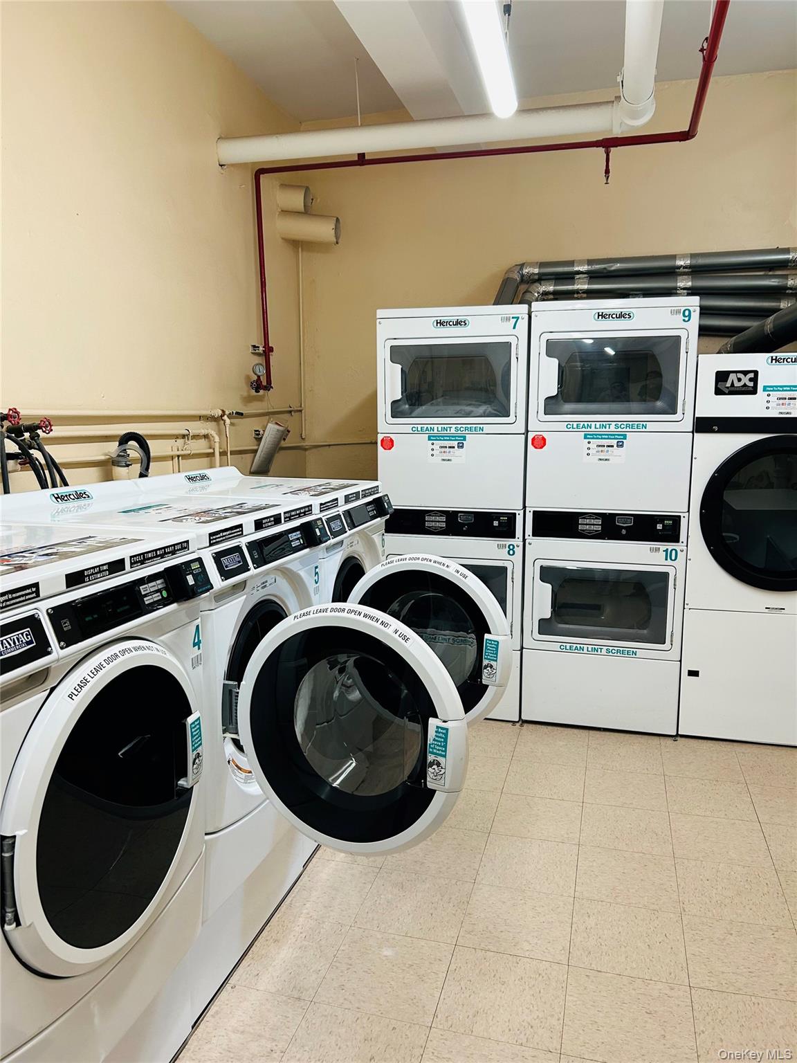 #11 photo, 71-11 Yellowstone Boulevard, クイーンズ区 Forest Hills , NY 11375