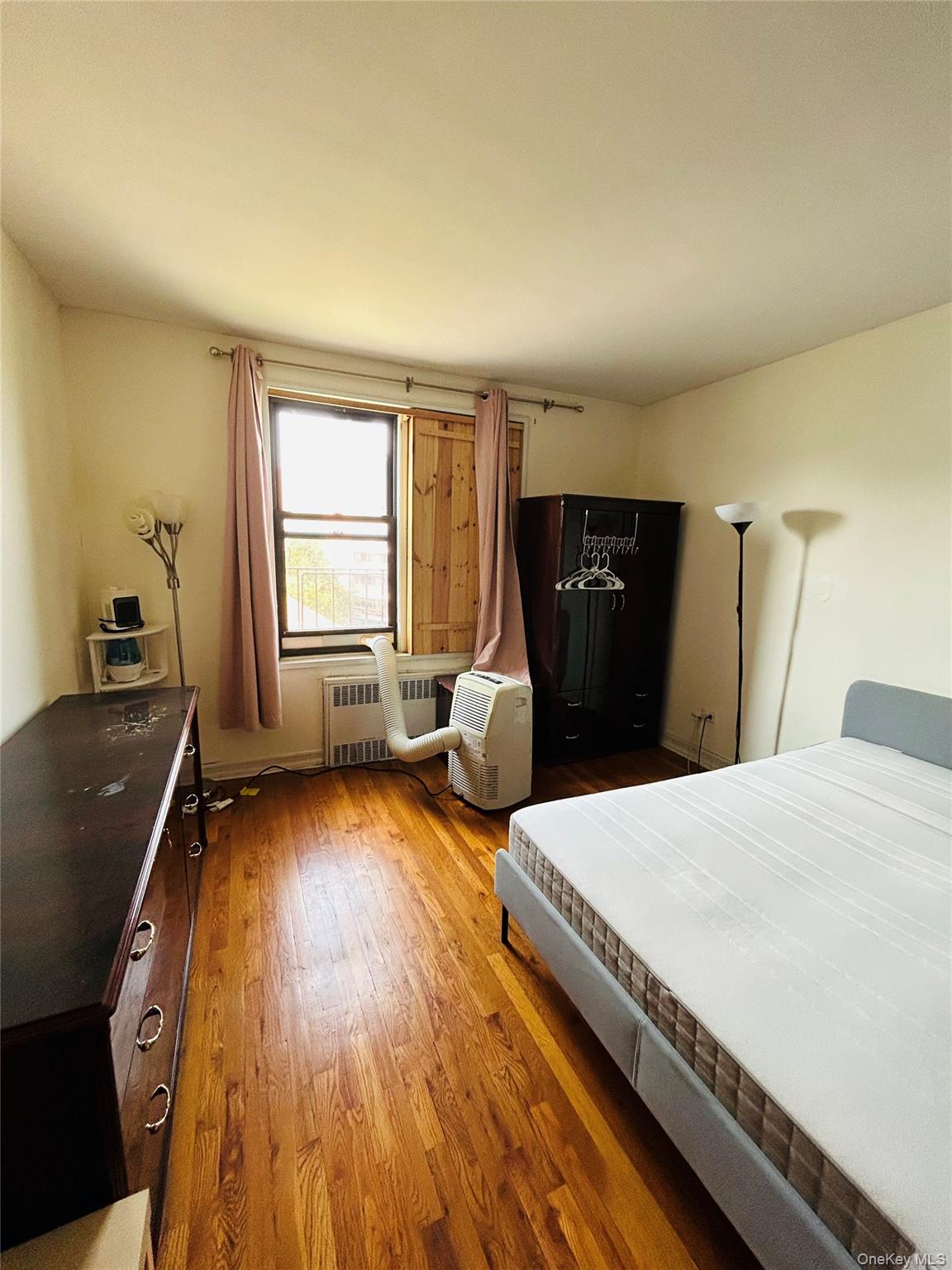 #3 photo, 71-11 Yellowstone Boulevard, クイーンズ区 Forest Hills , NY 11375